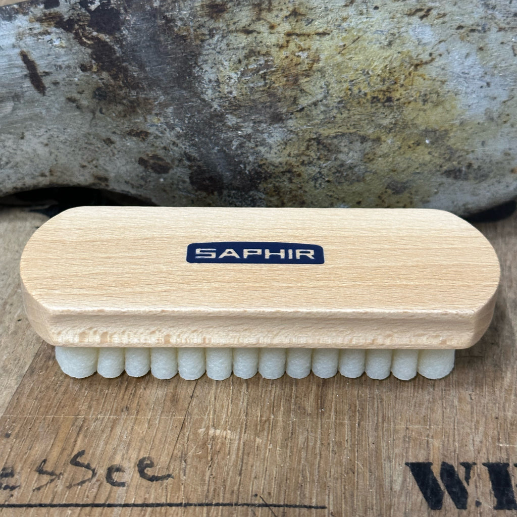 Saphir Horse Hair Palm Brush – Potter and Sons